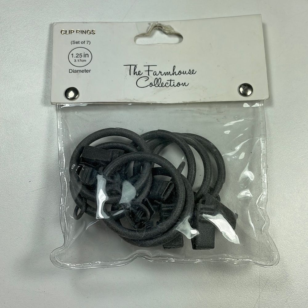 NWT Farmhouse Collection Chelsea Clip Rings in Distressed grey (Set of 7) - Picture 2 of 6
